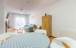 Beautiful Apartment In Los Alcazares With Wifi